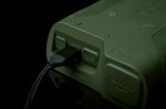Powerbank z bezprzewodowym ładowaniem RidgeMonkey Vault C-Smart Wireless 77850mAh Camo
