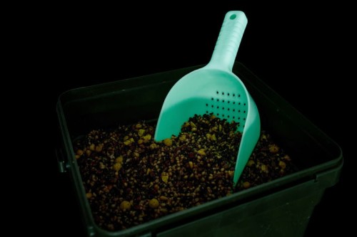 Łyżka zanętowa duża, z dziurami, fluo RidgeMonkey Nite Glo Bait Spoon XL