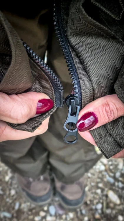 Kombinezon karpiowy, ubranie PB Products Carp Suit Rozmiar S, 2 częściowy