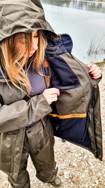 Kombinezon karpiowy, ubranie PB Products Carp Suit Rozmiar S, 2 częściowy