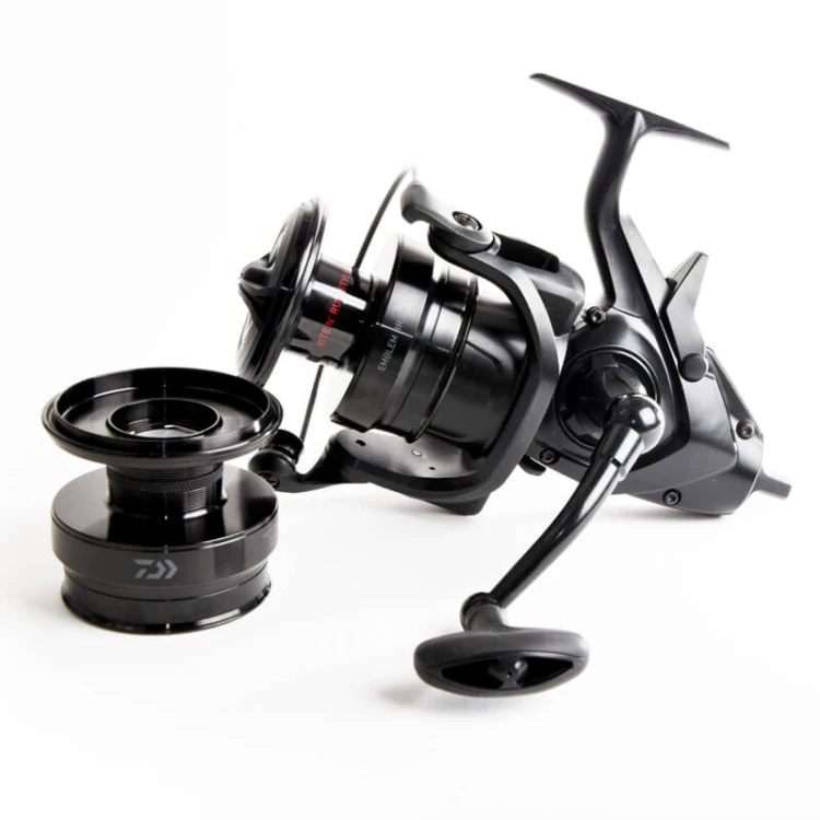 Kołowrotek karpiowy DAIWA 22 Emblem BR 10000