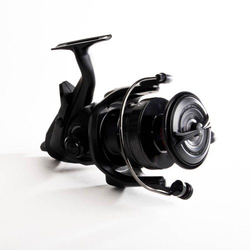 Kołowrotek karpiowy DAIWA 22 Emblem BR 10000
